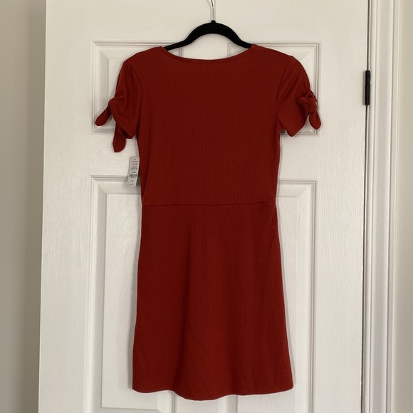Arden’s Burnt Orange Dress - Picture 3 of 5